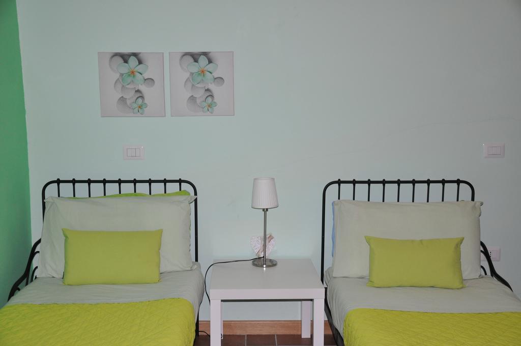 B&B Dimora Paolina Baschi Exterior foto